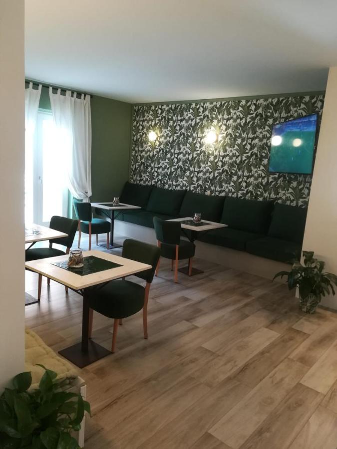 Hotel Pompei Be Green מראה חיצוני תמונה